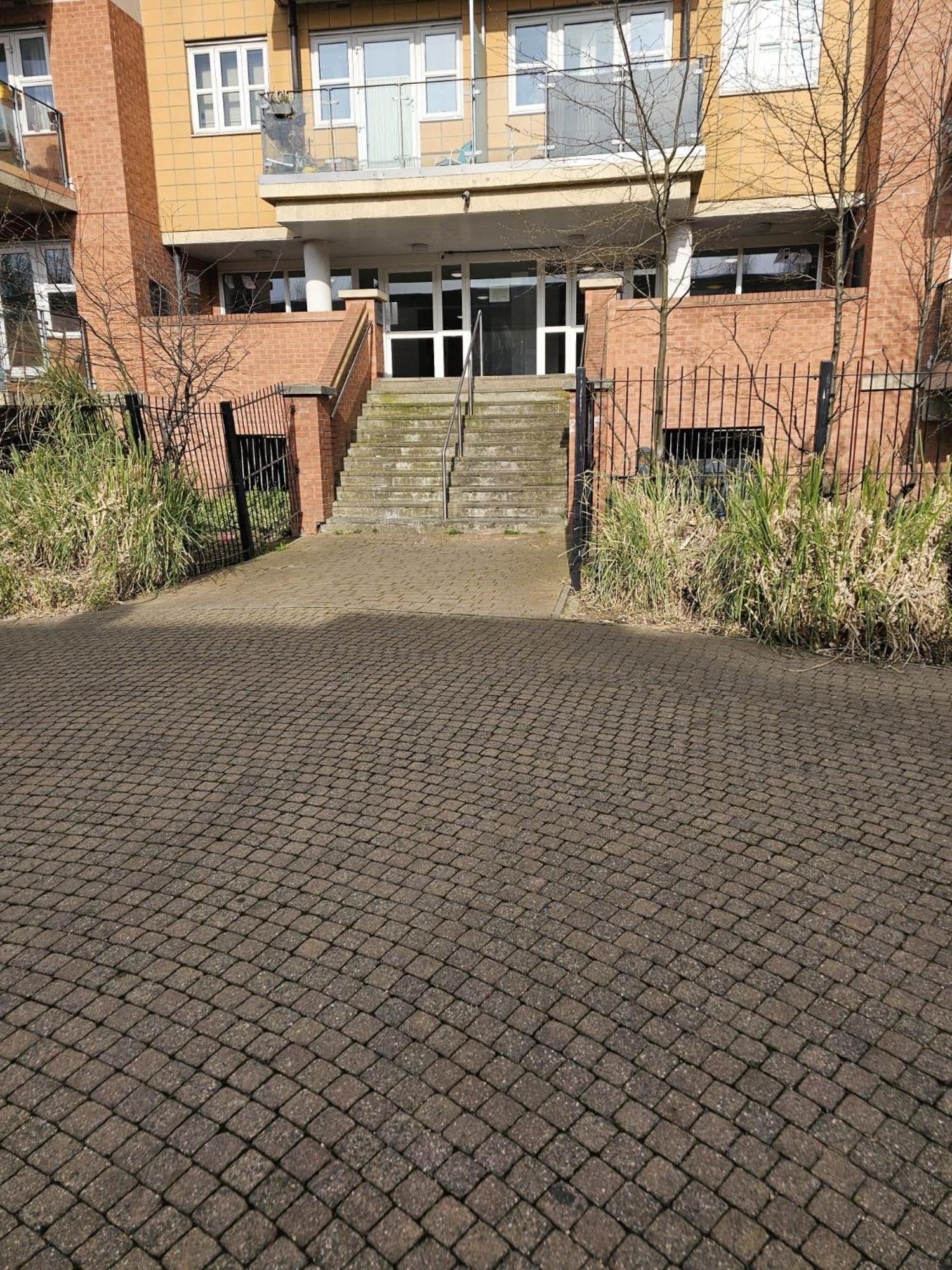 Big Double Room With Bathroom In 2 Bedroom Flat Kitchen Is Shared Harrow on the Hill 외부 사진