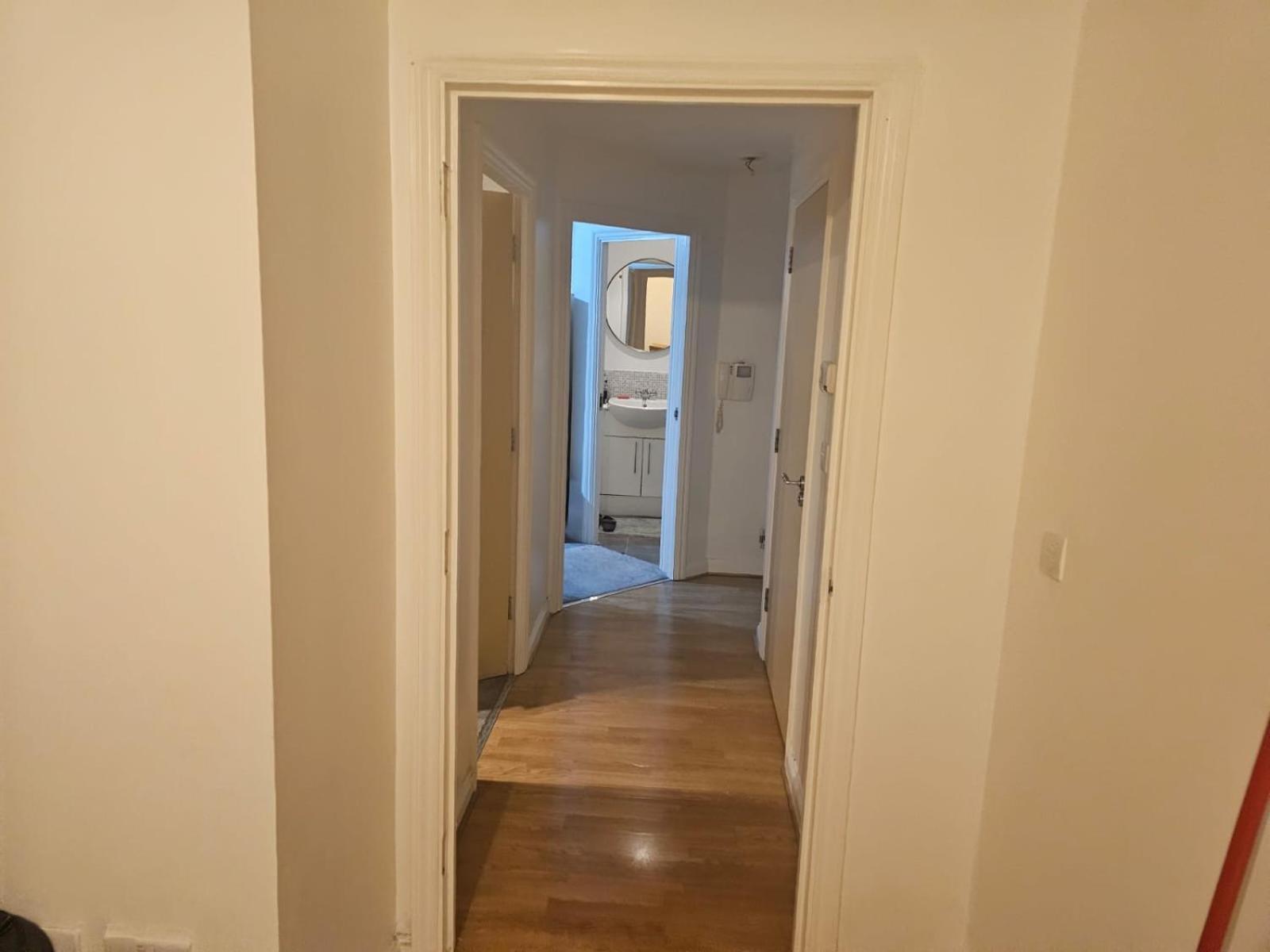 Big Double Room With Bathroom In 2 Bedroom Flat Kitchen Is Shared Harrow on the Hill 외부 사진