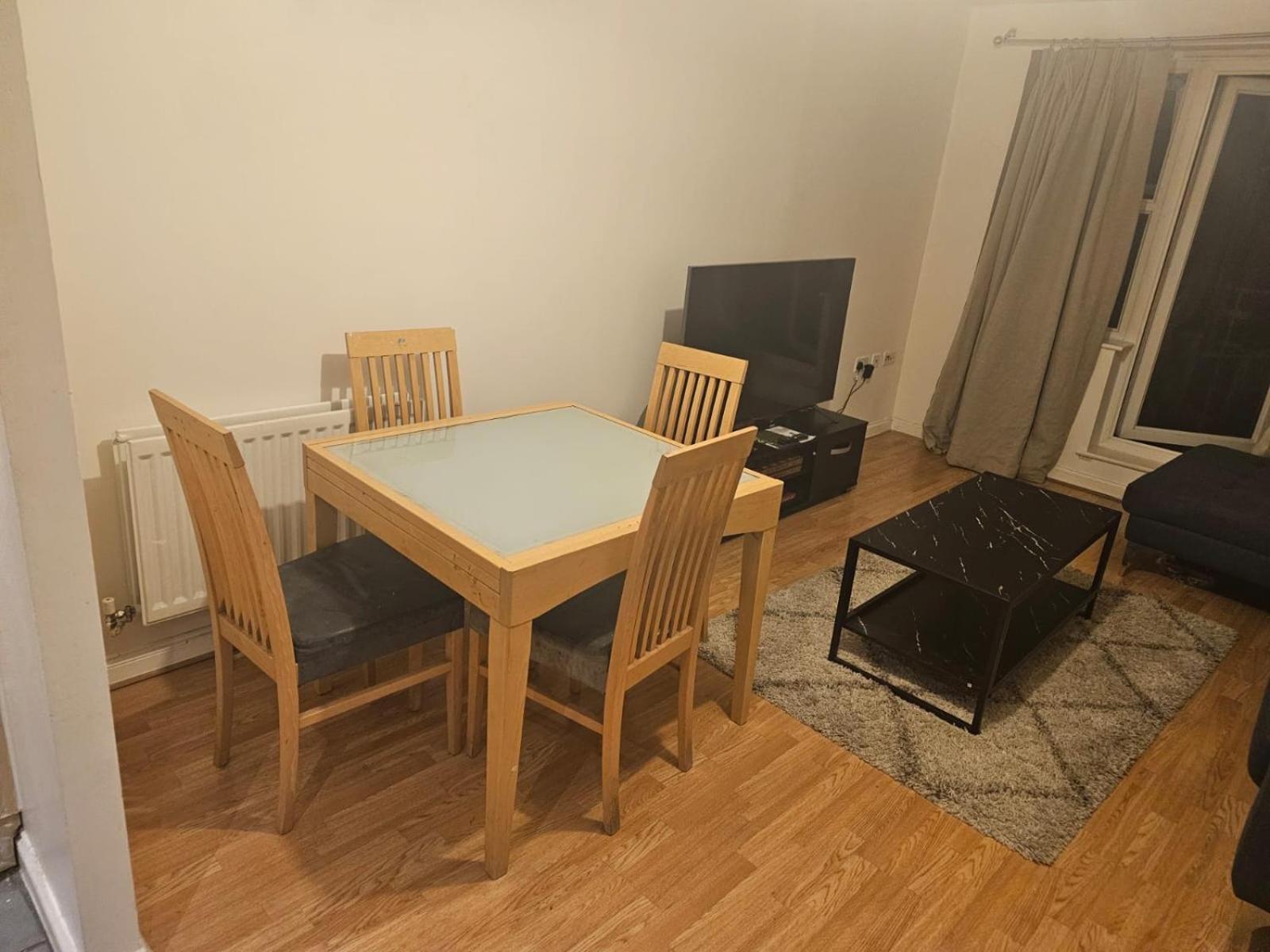 Big Double Room With Bathroom In 2 Bedroom Flat Kitchen Is Shared Harrow on the Hill 외부 사진